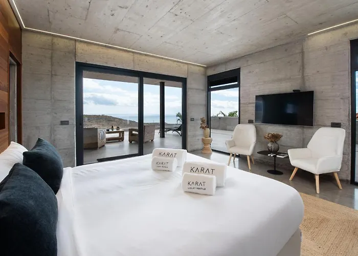 Karat Atelier De La Vega Villa