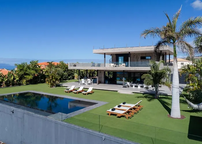 Karat Atelier De La Vega Villa *